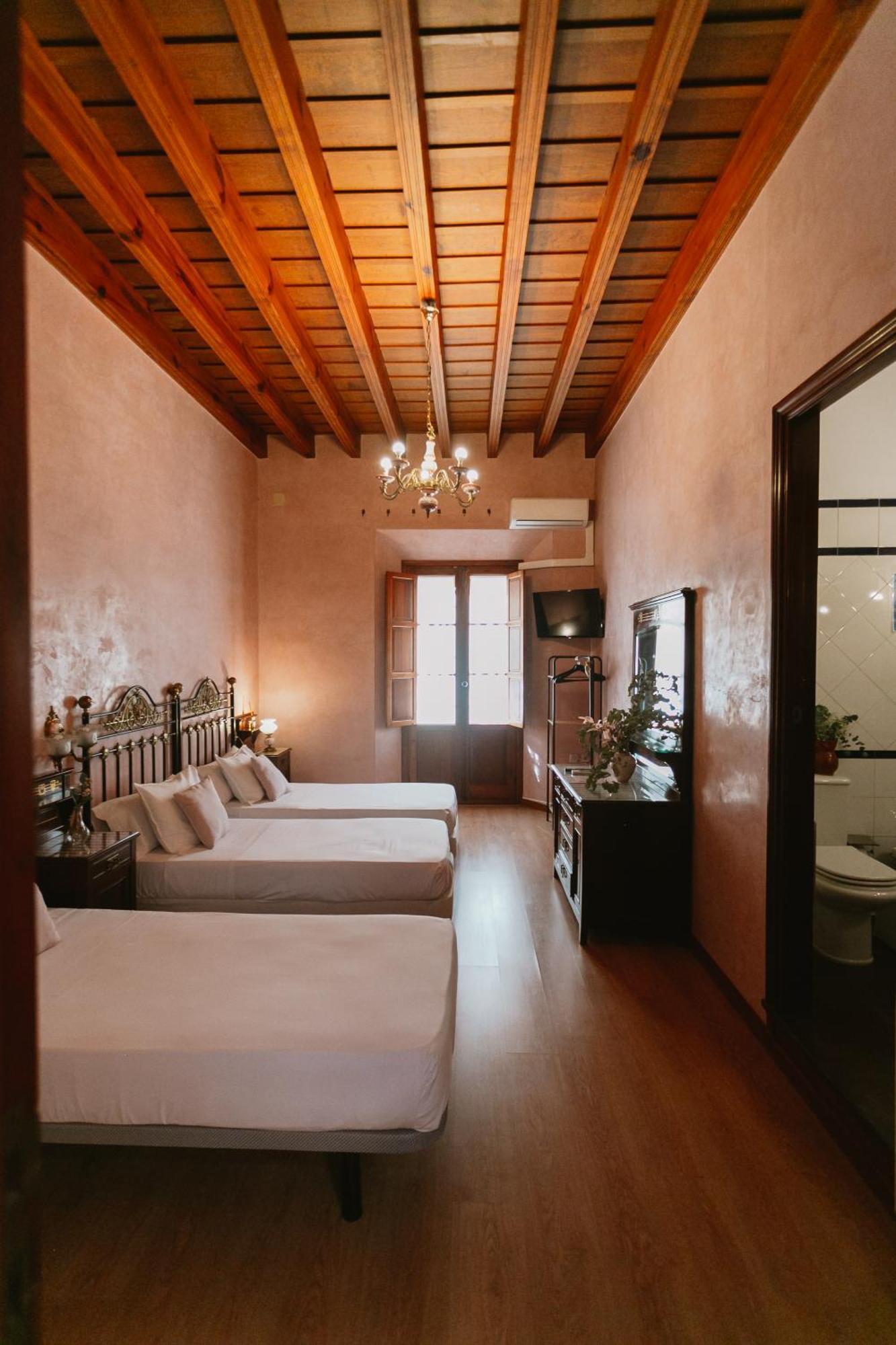 Komodo Casa Maravillas Rooms Sevilla Exterior foto