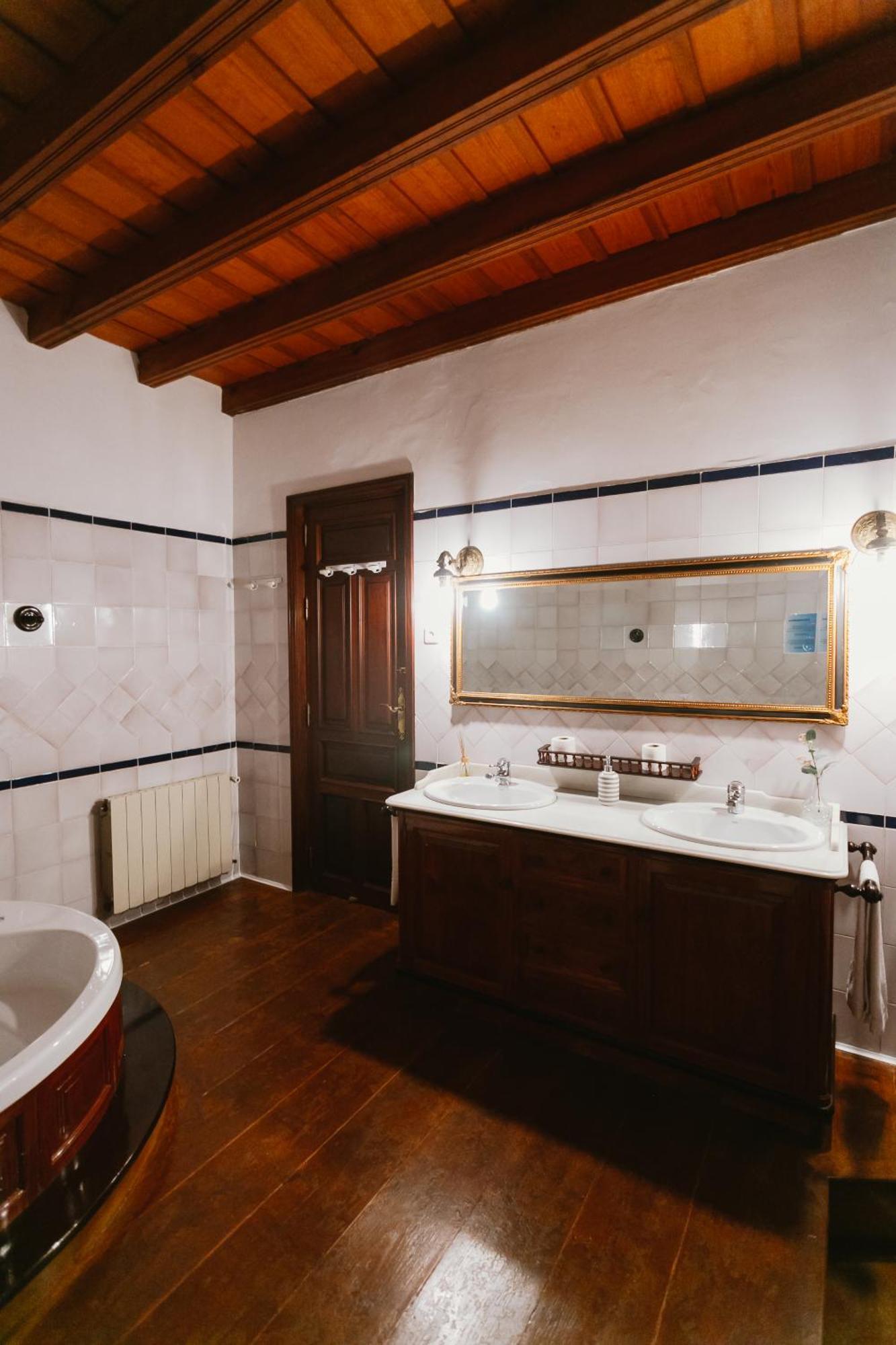 Komodo Casa Maravillas Rooms Sevilla Exterior foto