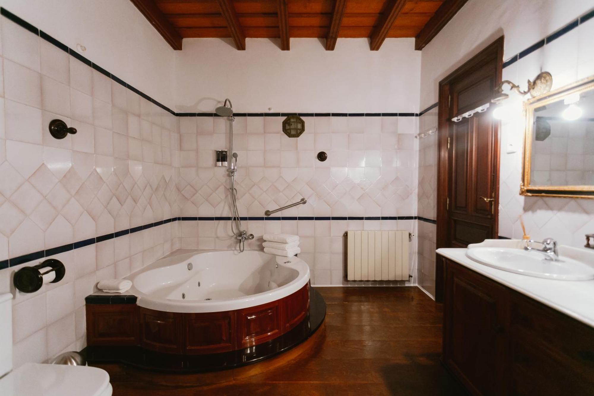 Komodo Casa Maravillas Rooms Sevilla Exterior foto